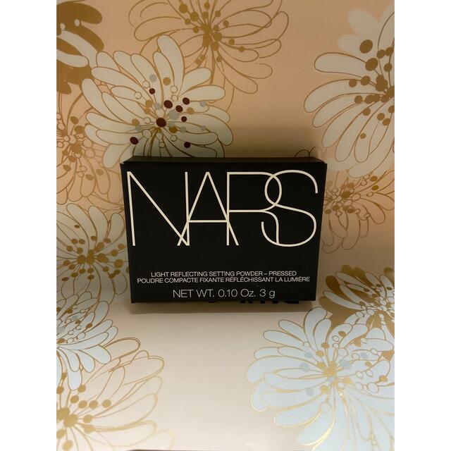 NARS(ナーズ)のNARS ライトリフレクティングセッティングパウダー  ミニ コスメ/美容のベースメイク/化粧品(フェイスパウダー)の商品写真