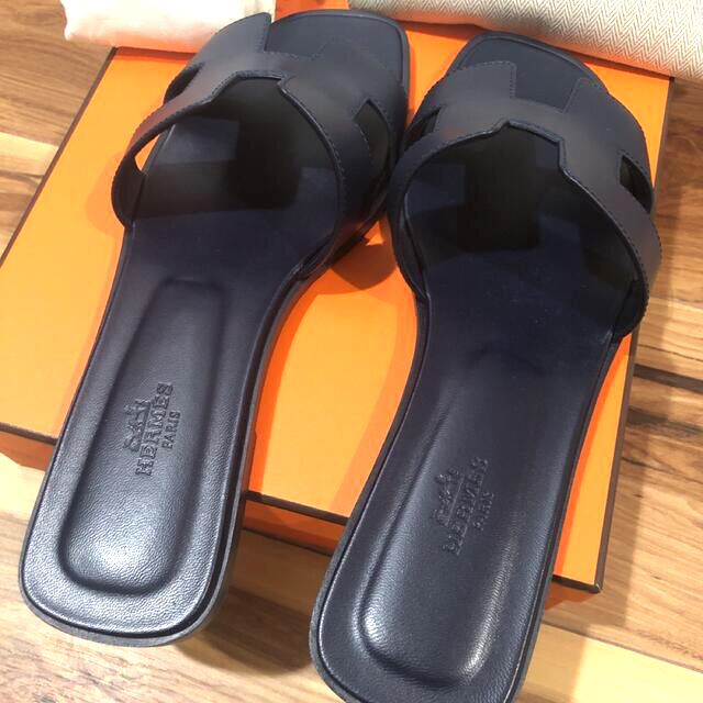 生まれのブランドで - Hermes HERMES 美品 38.5 オラン サンダル
