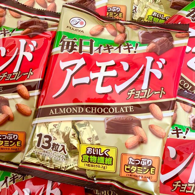 不二家(フジヤ)の不二家 毎日イキイキ！ アーモンドチョコレート 食品/飲料/酒の食品(菓子/デザート)の商品写真