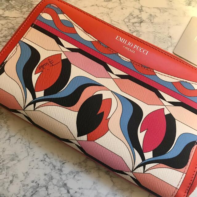 EMILIO PUCCI(エミリオプッチ)のエミリオプッチ 新品 ジップラウンド 長財布 EMILIO PUCCI  レディースのファッション小物(財布)の商品写真