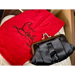 クリスチャンルブタン(Christian Louboutin)のXYZ様専用【2/6まで】クリスチャンルブタン サテンクラッチバッグ　ポーチ(クラッチバッグ)