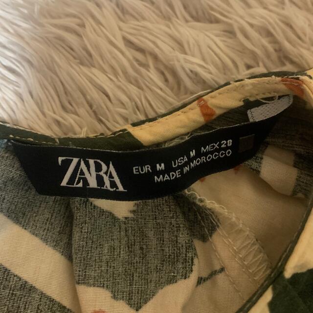 ZARA(ザラ)のzara 花柄ブラウス レディースのトップス(シャツ/ブラウス(長袖/七分))の商品写真