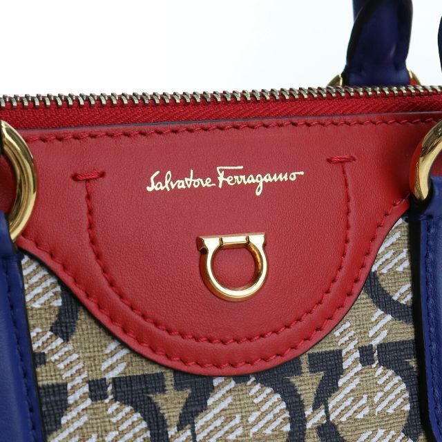 Salvatore Ferragamo(サルヴァトーレフェラガモ)のフェラガモ ショルダーバッグ ハンドバッグ レディースのバッグ(ショルダーバッグ)の商品写真