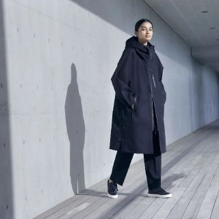 ユニクロ(UNIQLO)の⭐️新品未使用⭐️UNIQLO Theory ブロックテックコート(Mサイズ)(ロングコート)