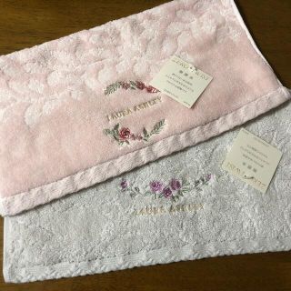 ローラアシュレイ(LAURA ASHLEY)の『専用』LAURA ASHLEYのウォッシュタオル２点(未使用品)(タオル/バス用品)