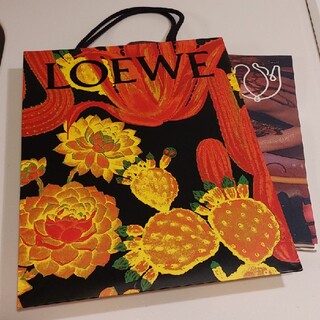 ロエベ(LOEWE)のLOEWE　ショップ袋　紙袋　冊子(ショップ袋)