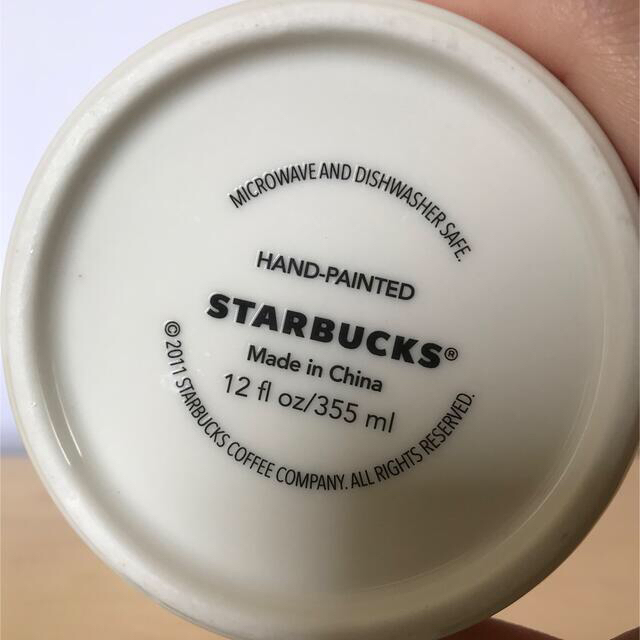 Starbucks Coffee(スターバックスコーヒー)のスターバックス　マグカップ　ホリデー キッズ/ベビー/マタニティの授乳/お食事用品(マグカップ)の商品写真