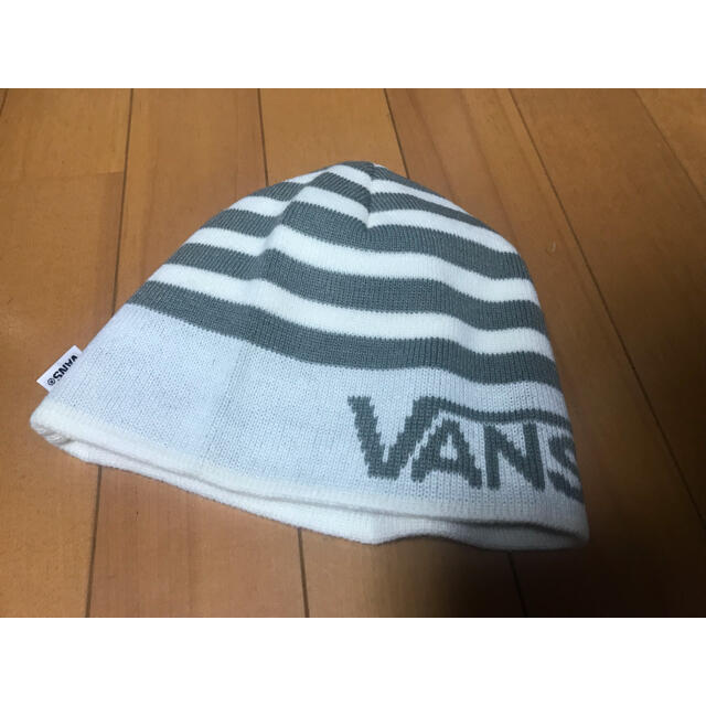 VANS(ヴァンズ)ののんちゃん様専用-値下げ VANS ニット帽 ニットキャップ メンズの帽子(ニット帽/ビーニー)の商品写真