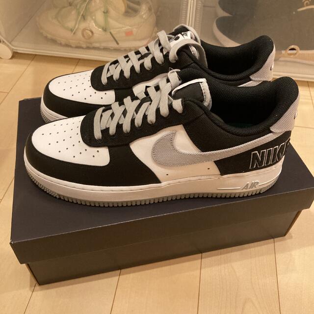 NIKE AIR FORCE 1 LV8 EMB KINGS 27.0cmスニーカー