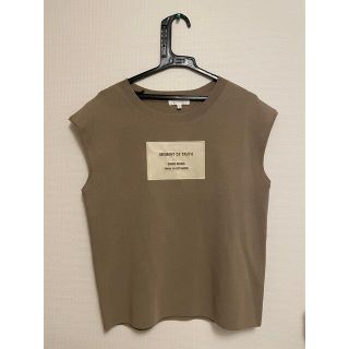 リエンダ(rienda)のrienda ニット フェイクレザ　メッセージロゴニットトップス(Tシャツ(半袖/袖なし))