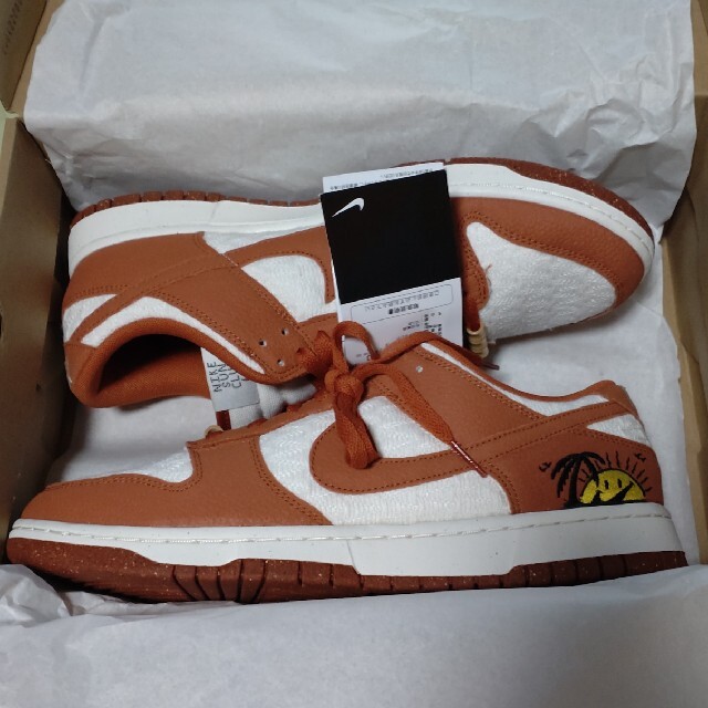 Nike WMNS Dunk Low Sun Club "Brown/White