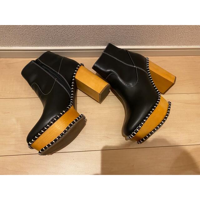 moussy(マウジー)のWOOD SOLE ブーツ moussy 美品 レディースの靴/シューズ(ブーツ)の商品写真