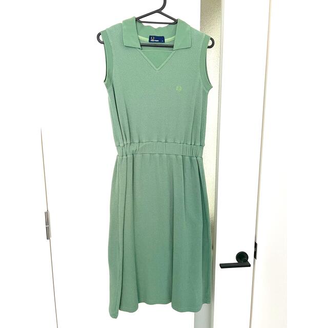 FRED PERRY(フレッドペリー)のFRED PERRY Sleeveless Pique Dress グリーン レディースのワンピース(ひざ丈ワンピース)の商品写真