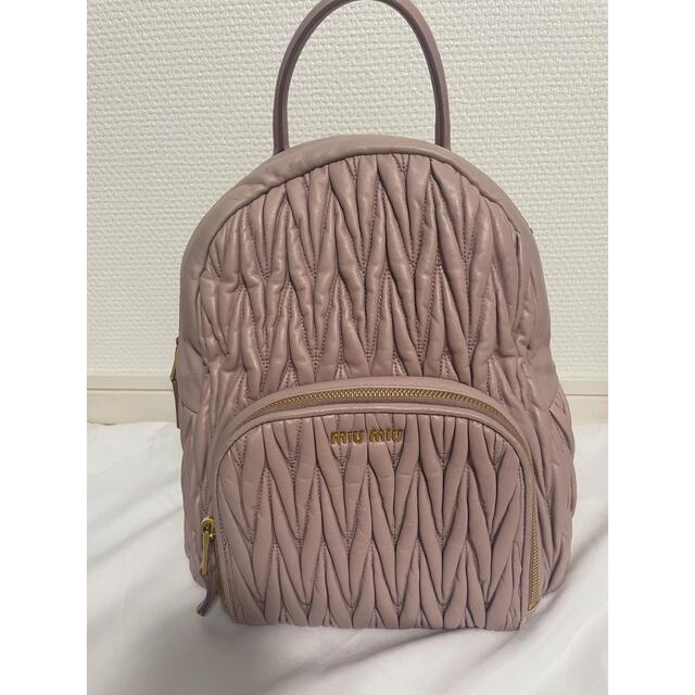 レザーハン miumiu レザー バックパックの通販 by ゆめ's shop|ミュウ