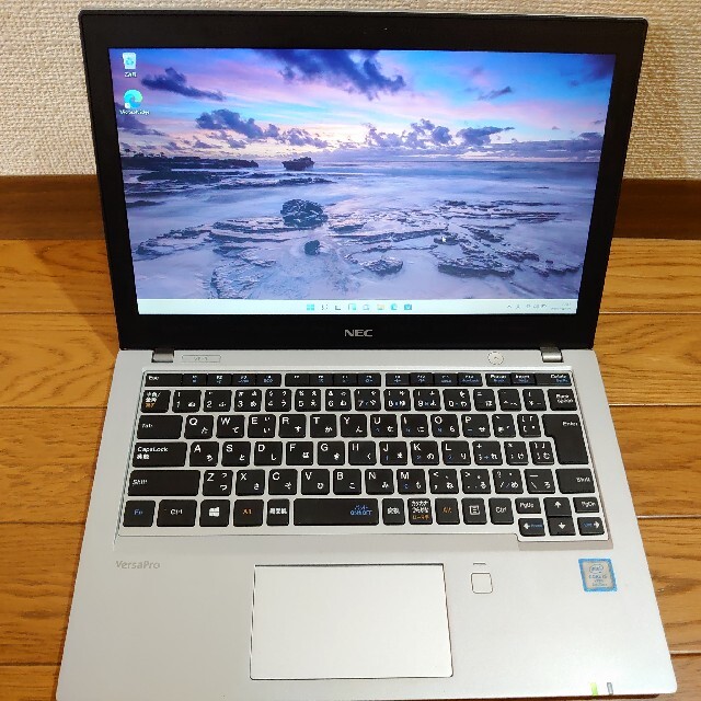 ノートPCNEC 2019年モデル i5-8350U 8G/256G Office2019