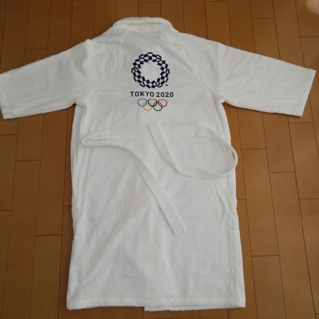新品タオル地バスローブ 東京オリンピック　公式ライセンス/JOC・東京2020 1