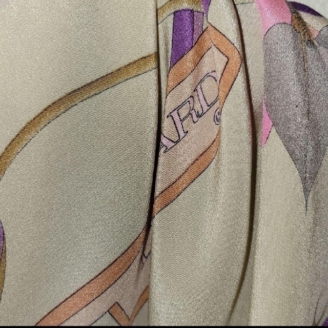 LEONARD(レオナール)の比類なき美しさ【レオナール】大判スカーフ レディースのファッション小物(バンダナ/スカーフ)の商品写真