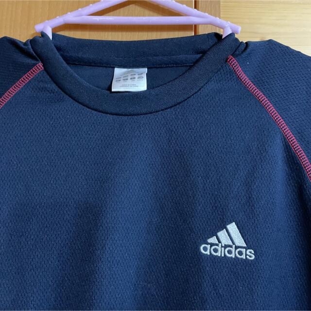 adidas(アディダス)のadidas Tシャツ キッズ/ベビー/マタニティのキッズ服男の子用(90cm~)(Tシャツ/カットソー)の商品写真