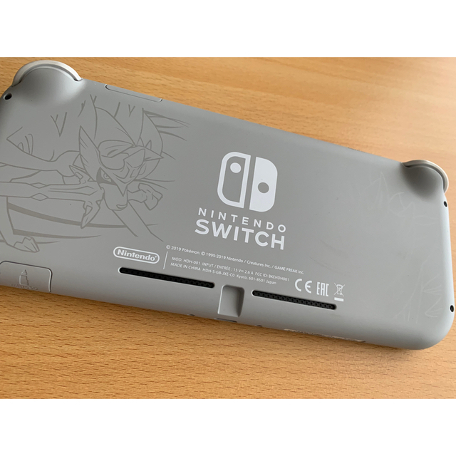 Nintendo Switch Lite ザシアン・ザマゼンタ 2