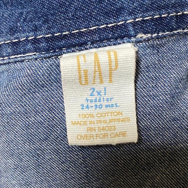 babyGAP(ベビーギャップ)のbabyGAP 24〜30ヶ月目安 キッズ半袖デニムシャツ ブラウス 男女兼用 キッズ/ベビー/マタニティのキッズ服男の子用(90cm~)(ブラウス)の商品写真