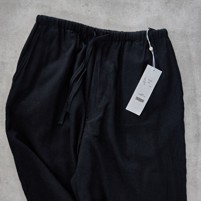 comoli 22SS シルクネルドローストリングパンツ コモリ ネイビー comoli 22SS シルクネルドローストリングパンツ コモリ ネイビー