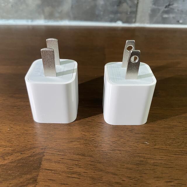 Apple(アップル)のiPhoneアダプター　Apple純正　コンセント スマホ/家電/カメラのスマートフォン/携帯電話(バッテリー/充電器)の商品写真