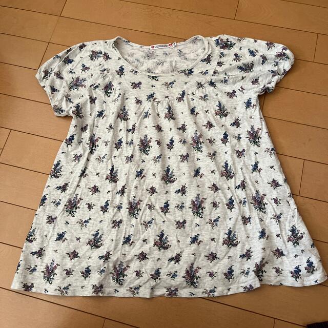 LAURA ASHLEY(ローラアシュレイ)のユニクロ　ローラアシュレイコラボ　Ｔシャツ　女の子　150 キッズ/ベビー/マタニティのキッズ服女の子用(90cm~)(Tシャツ/カットソー)の商品写真