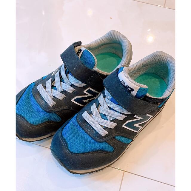 New Balance(ニューバランス)のニューバランス スニーカー キッズ/ベビー/マタニティのキッズ靴/シューズ(15cm~)(スニーカー)の商品写真