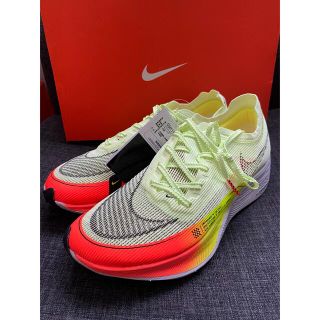 ナイキ(NIKE)の☆新品未使用☆ナイキ（NIKE）ヴェイパーフライネクスト%2(シューズ)