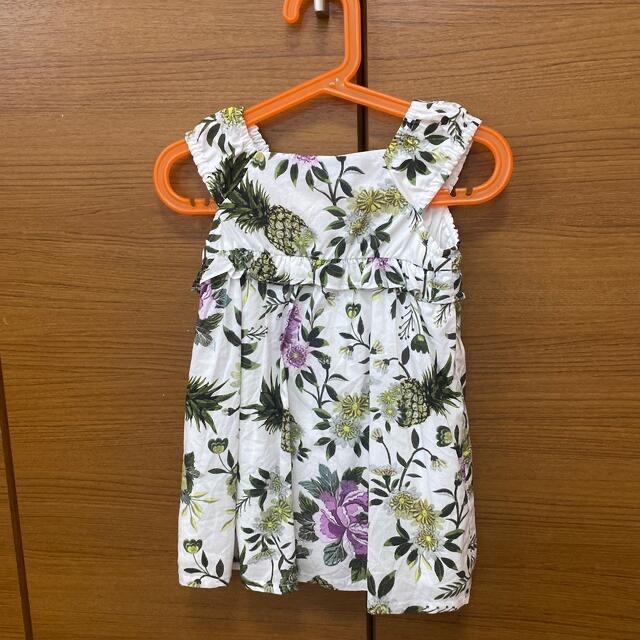 BeBe(ベベ)の《8131ウミウシ様専用》美品　BeBe 2枚 キッズ/ベビー/マタニティのキッズ服女の子用(90cm~)(ワンピース)の商品写真