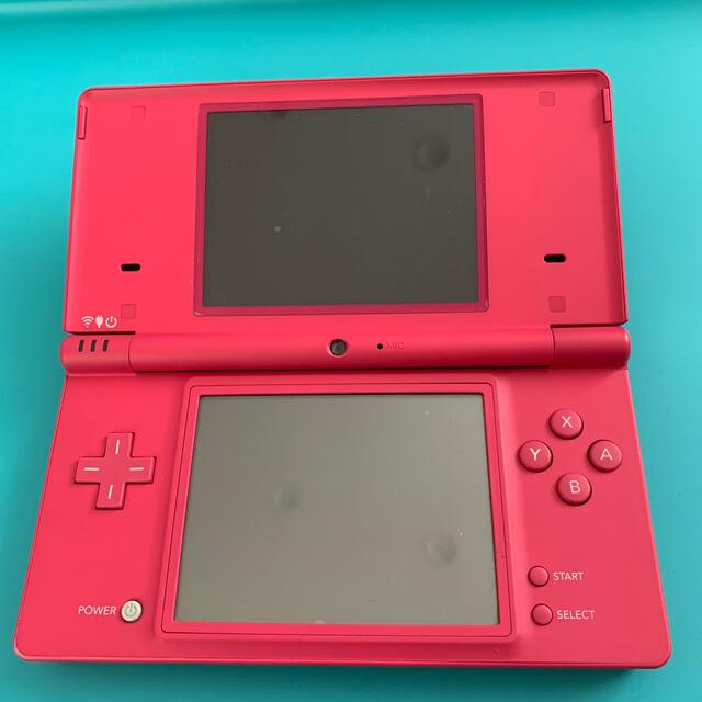 ニンテンドーDS(ニンテンドーDS)のニンテンドー　DSi  ピンク　（ジャンク品） エンタメ/ホビーのゲームソフト/ゲーム機本体(携帯用ゲーム機本体)の商品写真