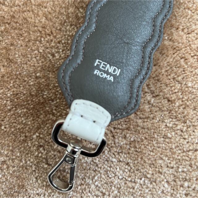 FENDI(フェンディ)の美品　FENDI  ストラップユー レディースのファッション小物(その他)の商品写真