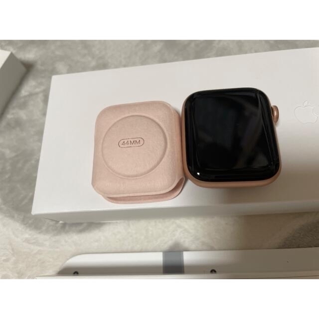 Apple(アップル)のApplewatch レディースのファッション小物(腕時計)の商品写真