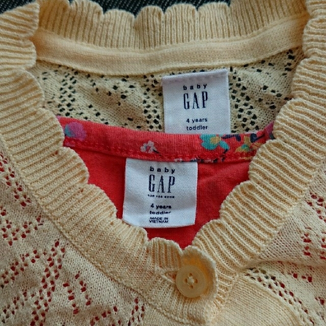 babyGAP(ベビーギャップ)の【babyGAP】花柄ワンピース&カーディガン 105cm キッズ/ベビー/マタニティのキッズ服女の子用(90cm~)(ワンピース)の商品写真