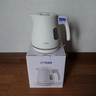 タイガー(TIGER)のTIGER タイガー魔法瓶 電気ケトル わく子 0.8L マットホワイト(電気ケトル)