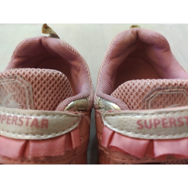 SUPERSTAR(スーパースター)の女のコスニーカースーパースター17.5センチ　ピンク キッズ/ベビー/マタニティのキッズ靴/シューズ(15cm~)(スニーカー)の商品写真