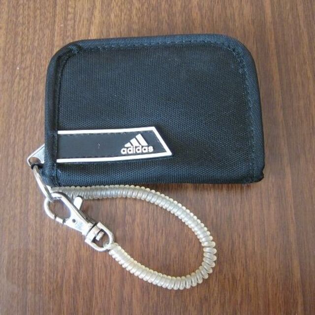 adidas(アディダス)の専用出品☆アディダス）黒のコインケース☆未使用品 キッズ/ベビー/マタニティのこども用ファッション小物(財布)の商品写真