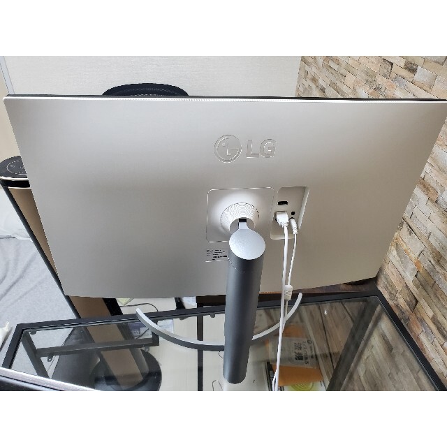 あず様専用 美品 LG 32UN550-W 31.5型PCモニターの通販 by やまいも