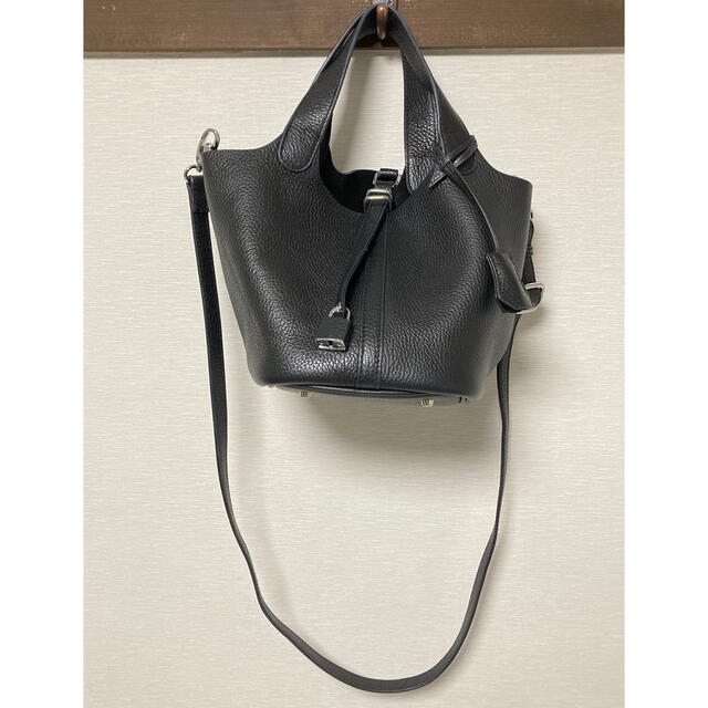 Anne Coquine 本革キューブバッグ　ブラック レディースのバッグ(ハンドバッグ)の商品写真