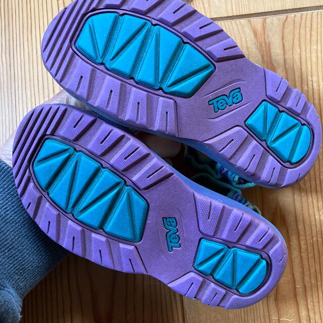 Teva(テバ)のteva サンダル 女子 16cm  キッズ/ベビー/マタニティのキッズ靴/シューズ(15cm~)(サンダル)の商品写真