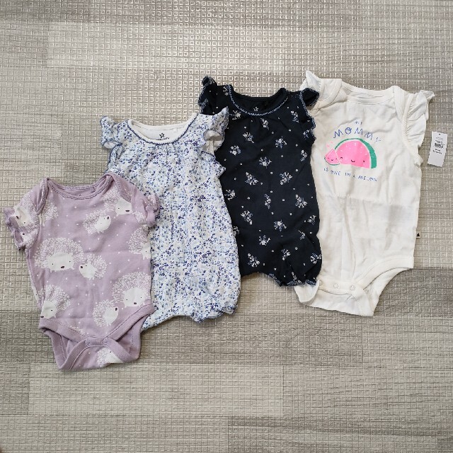 NEXT(ネクスト)の新品あり　next baby GAP ロンパース　50〜60サイズ　4枚セット キッズ/ベビー/マタニティのベビー服(~85cm)(ロンパース)の商品写真