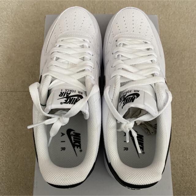 NIKE(ナイキ)の【完売品】NIKE AIR FORCE 1 '07 WHITE/BLACK メンズの靴/シューズ(スニーカー)の商品写真