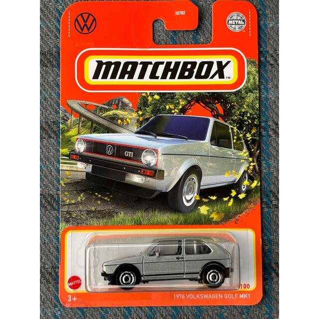 Volkswagen(フォルクスワーゲン)のマッチボックス 1976 フォルクスワーゲン ゴルフ MK1 GTI エンタメ/ホビーのおもちゃ/ぬいぐるみ(ミニカー)の商品写真