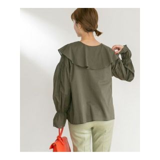 アーバンリサーチラボ(UR Lab.)の【KHAKI】コットンラッフルカラーブラウス(シャツ/ブラウス(長袖/七分))