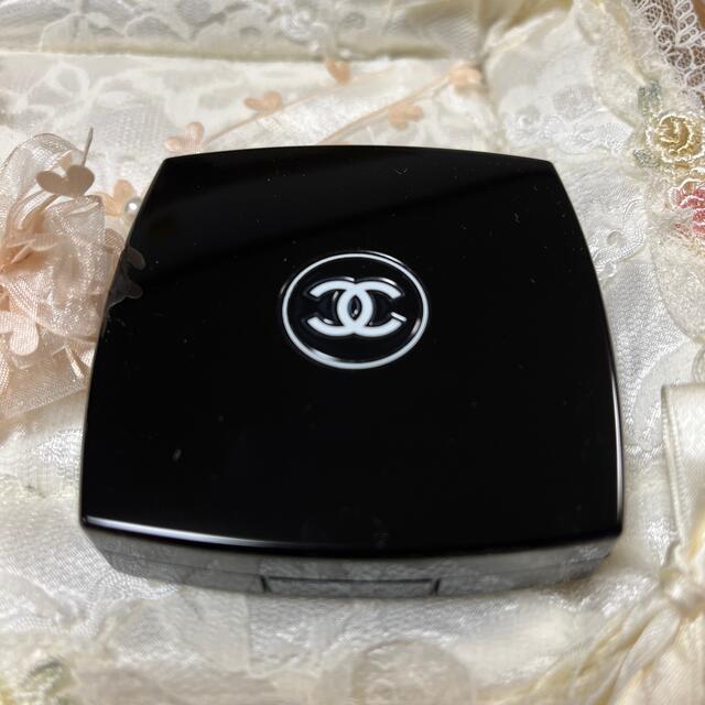 CHANEL アイブロウパウダー