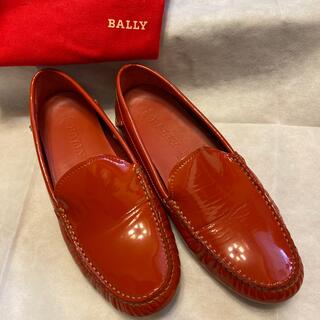 バリー(Bally)のBALLY ローファー　エナメル　オレンジ　約23.5cm(ローファー/革靴)