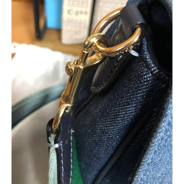 COACH(コーチ)の新品　未使用　コーチ　デニムミニショルダーバッグ レディースのバッグ(ショルダーバッグ)の商品写真