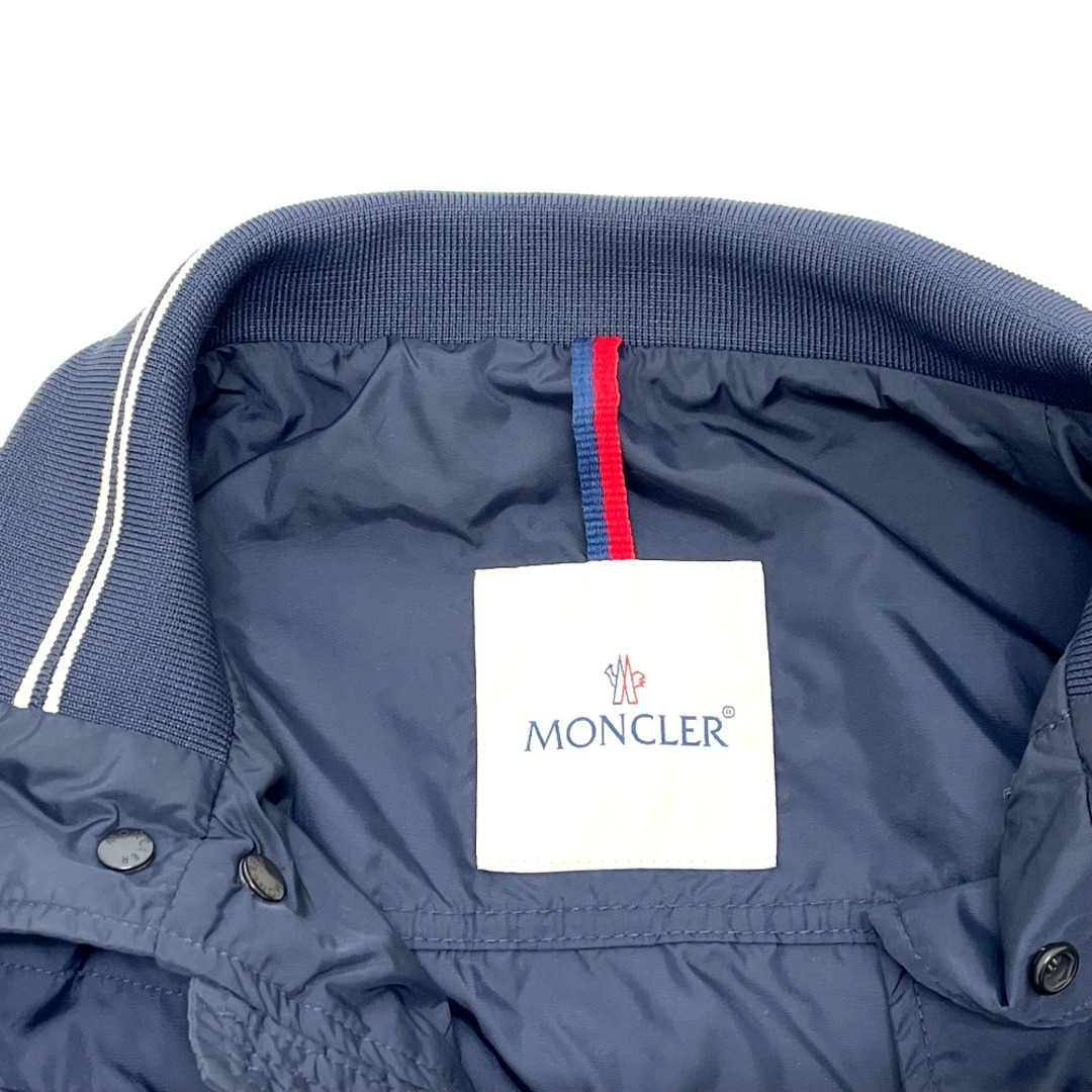 MONCLER(モンクレール)のモンクレール MONCLER LEVENS ルヴァン 4114505 ロゴパッチ ジップアップ ブルゾン ナイロンジャケット ナイロン ネイビー メンズのジャケット/アウター(ナイロンジャケット)の商品写真