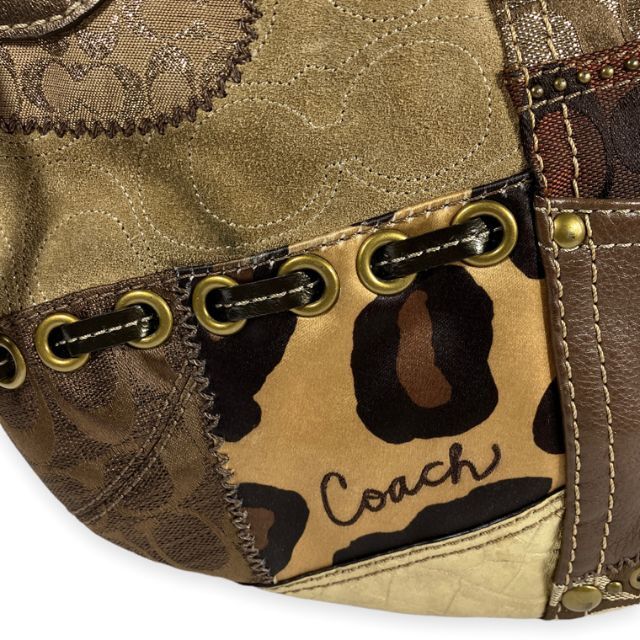 COACH(コーチ)の希少 COACH コーチ パッチワーク アニマル ヒョウ柄 シグネチャー バッグ レディースのバッグ(ハンドバッグ)の商品写真