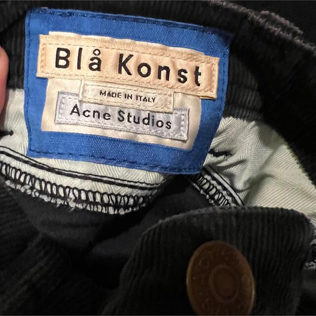 Acne Studios(アクネストゥディオズ)のAcne studios ネイビーコーデュロイパンツ メンズのパンツ(デニム/ジーンズ)の商品写真